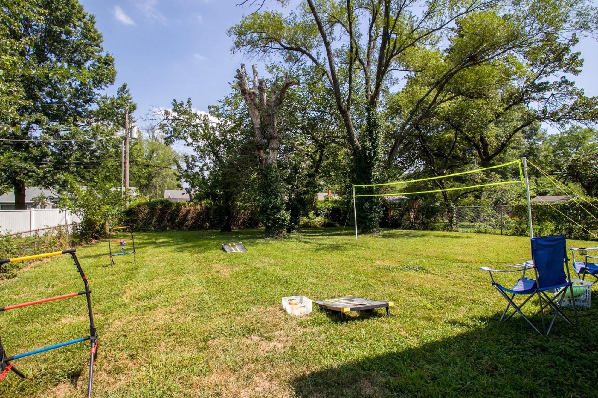 Chic Home With Huge Grassy Yard 7 Mins To Arrowhead Stadium อินดีเพนเดนซ์ ภายนอก รูปภาพ