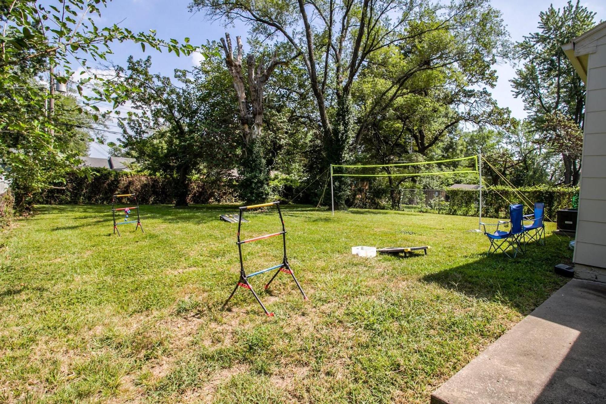 Chic Home With Huge Grassy Yard 7 Mins To Arrowhead Stadium อินดีเพนเดนซ์ ภายนอก รูปภาพ
